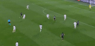 1762298552118096830.gif 里竞进球.gif