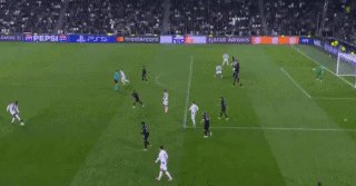 1762298578401087686.gif 戴维.gif