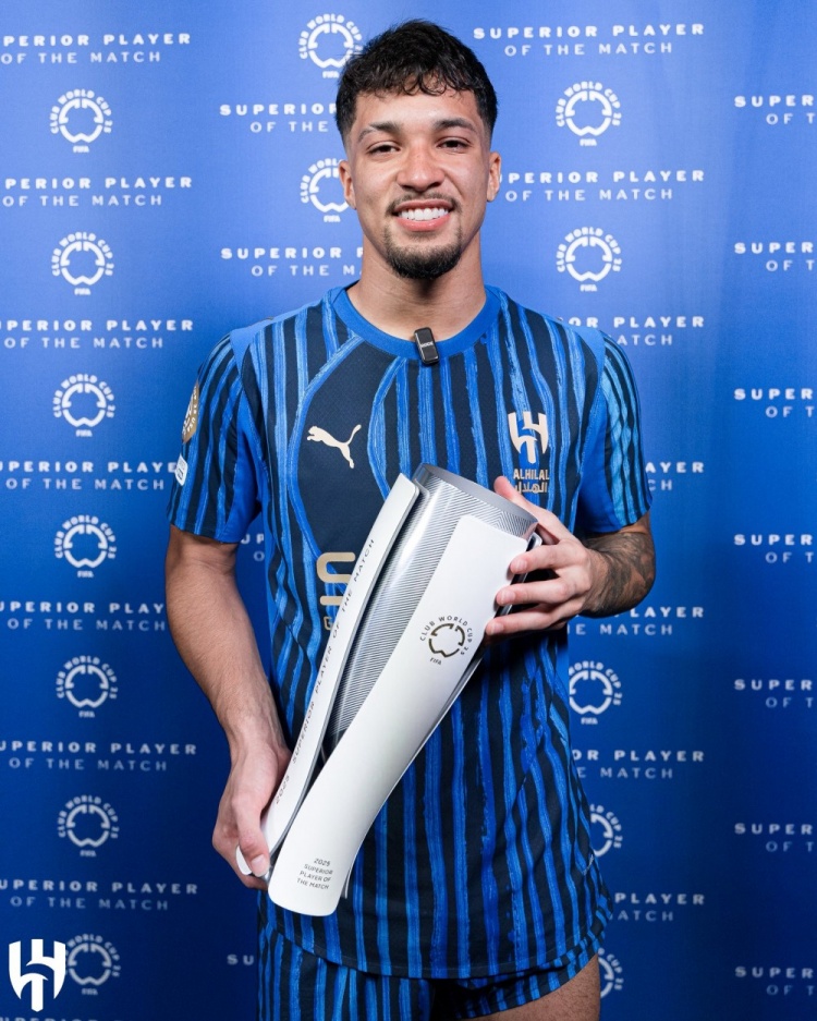 全市场：新月前锋莱昂纳多希望冬季离队，被推荐给罗马和那不勒斯