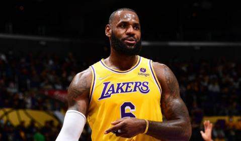 开云官网-无詹湖人本季4胜6负 周六客战绿军他能回来吗？